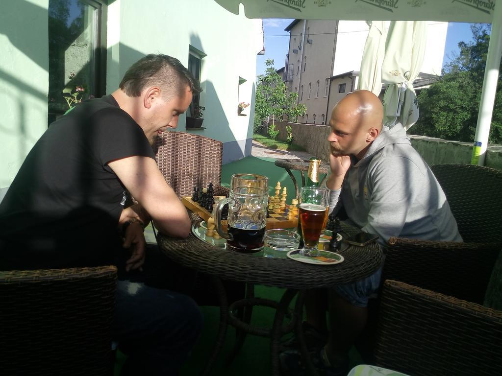 Guesthouse Veles Slovenska Bistrica Luaran gambar