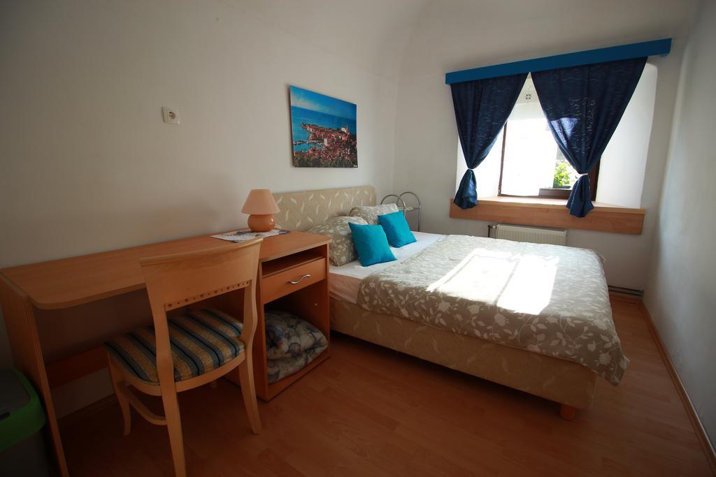 Guesthouse Veles Slovenska Bistrica Luaran gambar